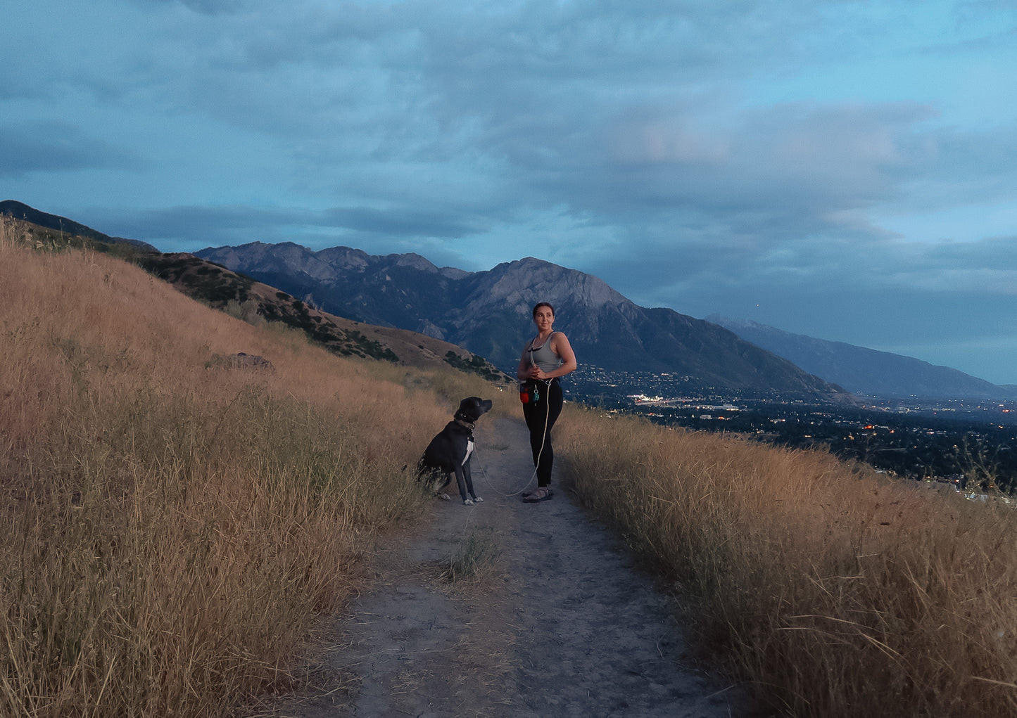 The DUNEY leashes