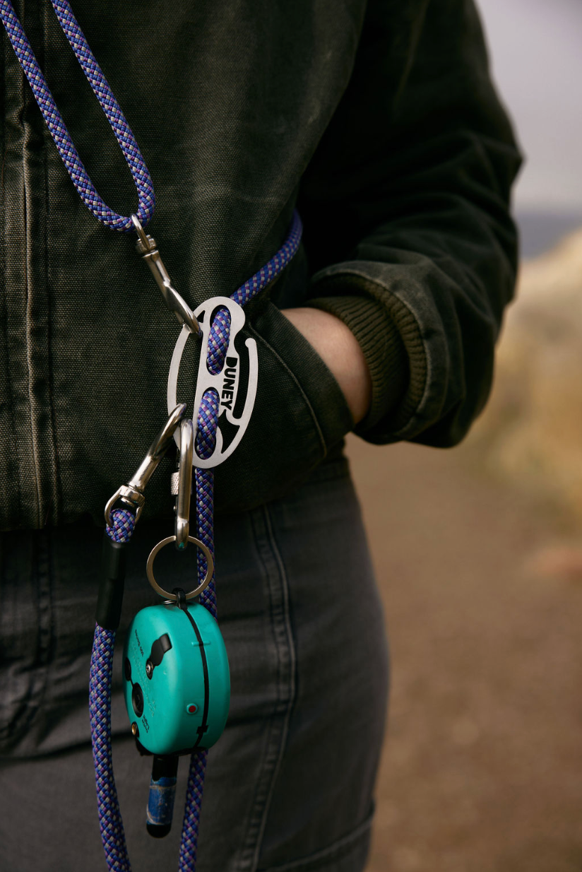 The DUNEY Hands-Free Leashes